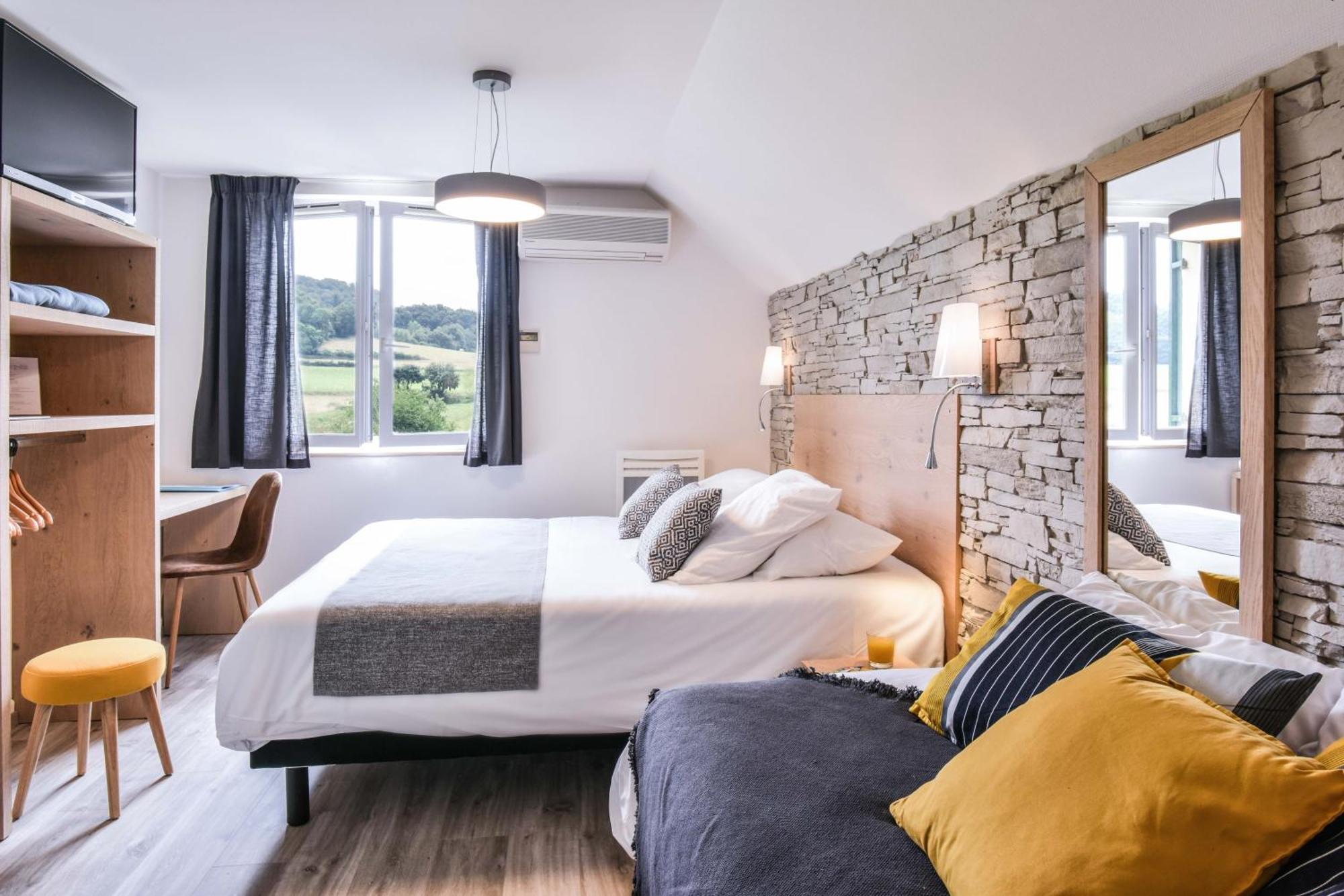 Logis Auberge Du Relais - Hotel & Restaurant Bérenx Szoba fotó